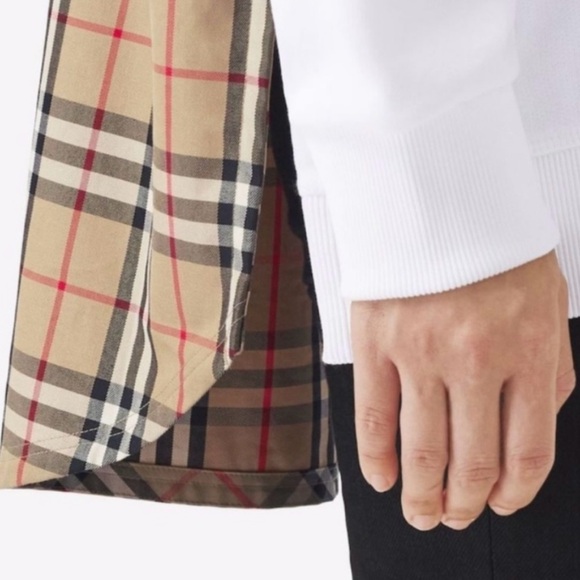 Burberry Women's Check Panel Oversized  Sweatshirt, Size Large - Picture 8 of 11